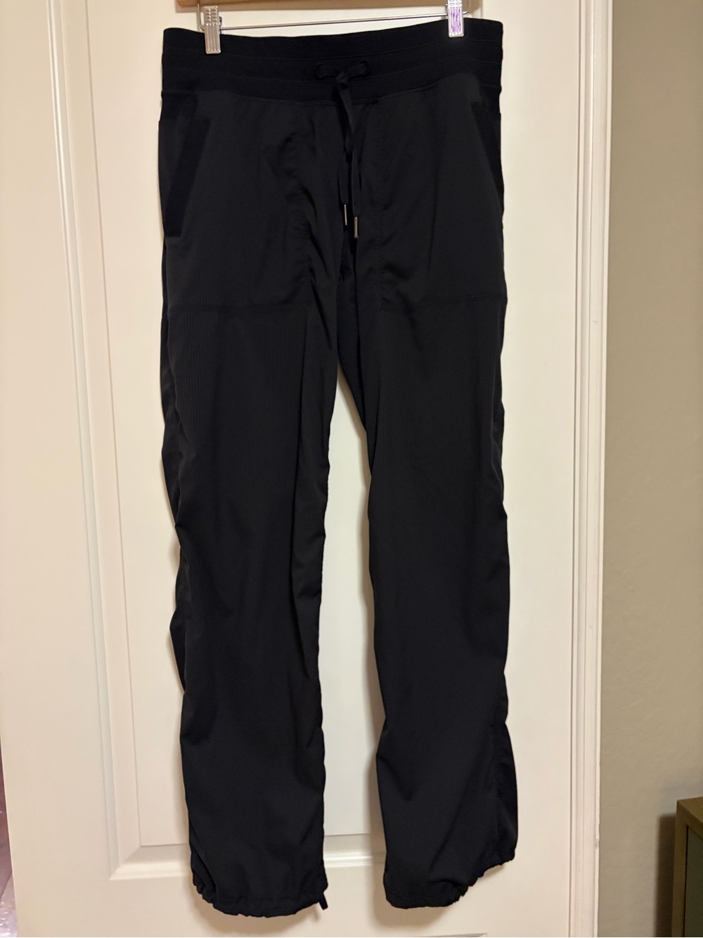 Like New 🍋🖤lululemon Black Women's Dance Studio Joggers🍋🖤